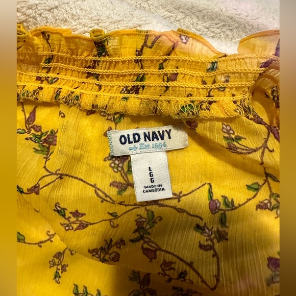 Old Navy Blouse - Picture 5 of 7